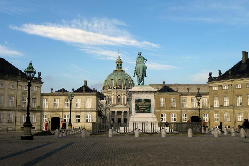 Chic Apartment In Vibrant Area By Copenhagen Canals 코펜하겐 외부 사진