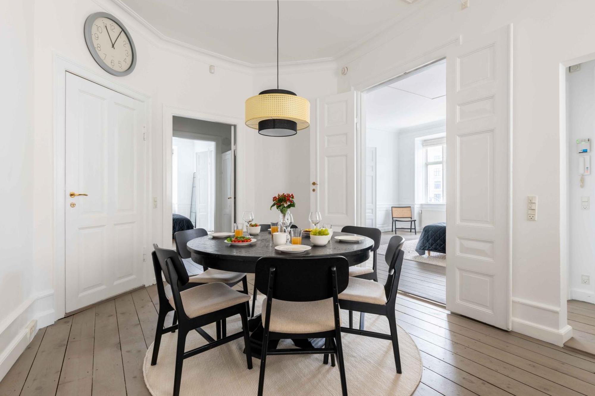 Chic Apartment In Vibrant Area By Copenhagen Canals 코펜하겐 외부 사진